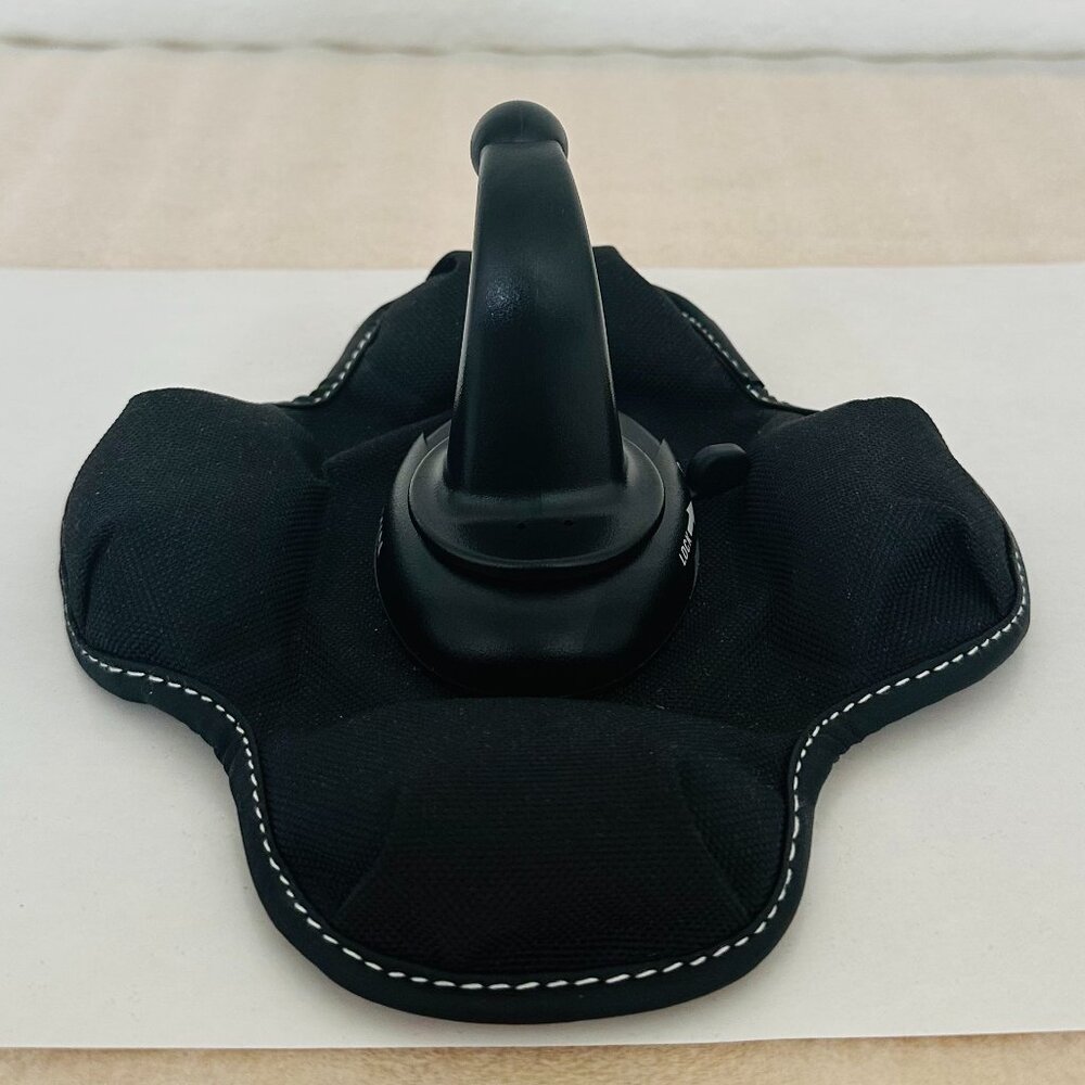 π Garmin π Portable Friction Mount - Picture 3 of 7